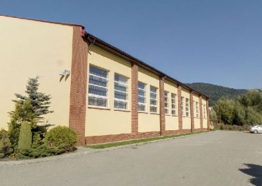 Hala sportowa w Tymbarku