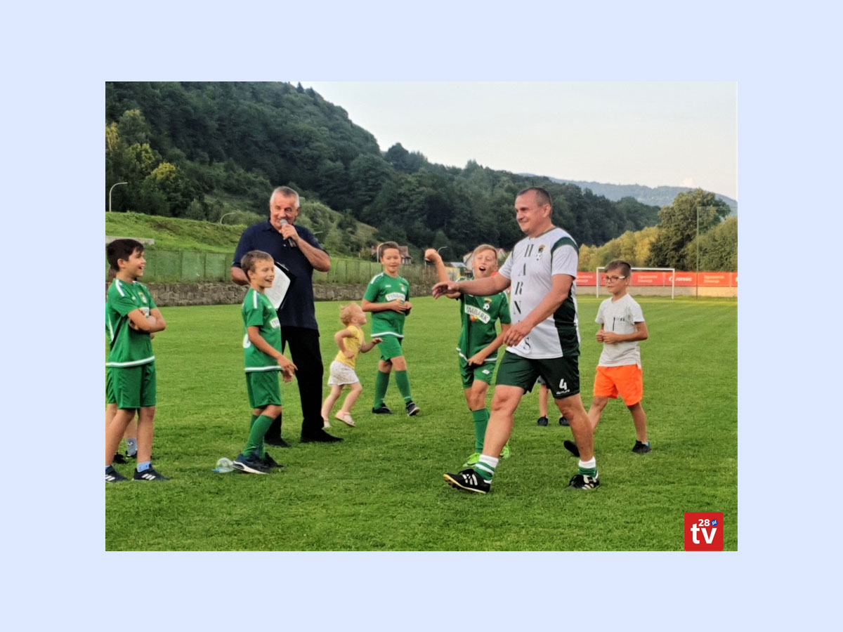 Nadanie stadionowi w Tymbarku imienia Józefa Sipaka