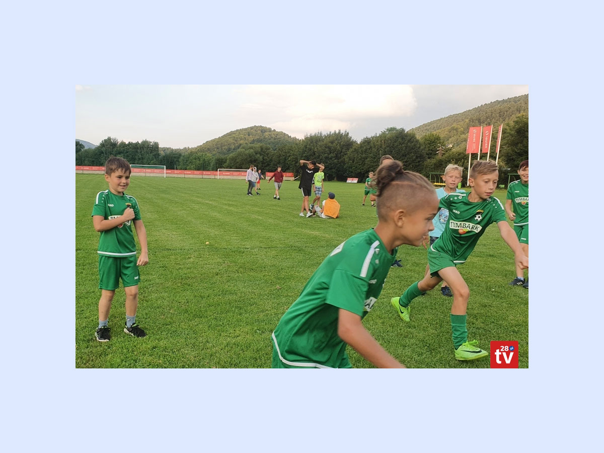 Nadanie stadionowi w Tymbarku imienia Józefa Sipaka